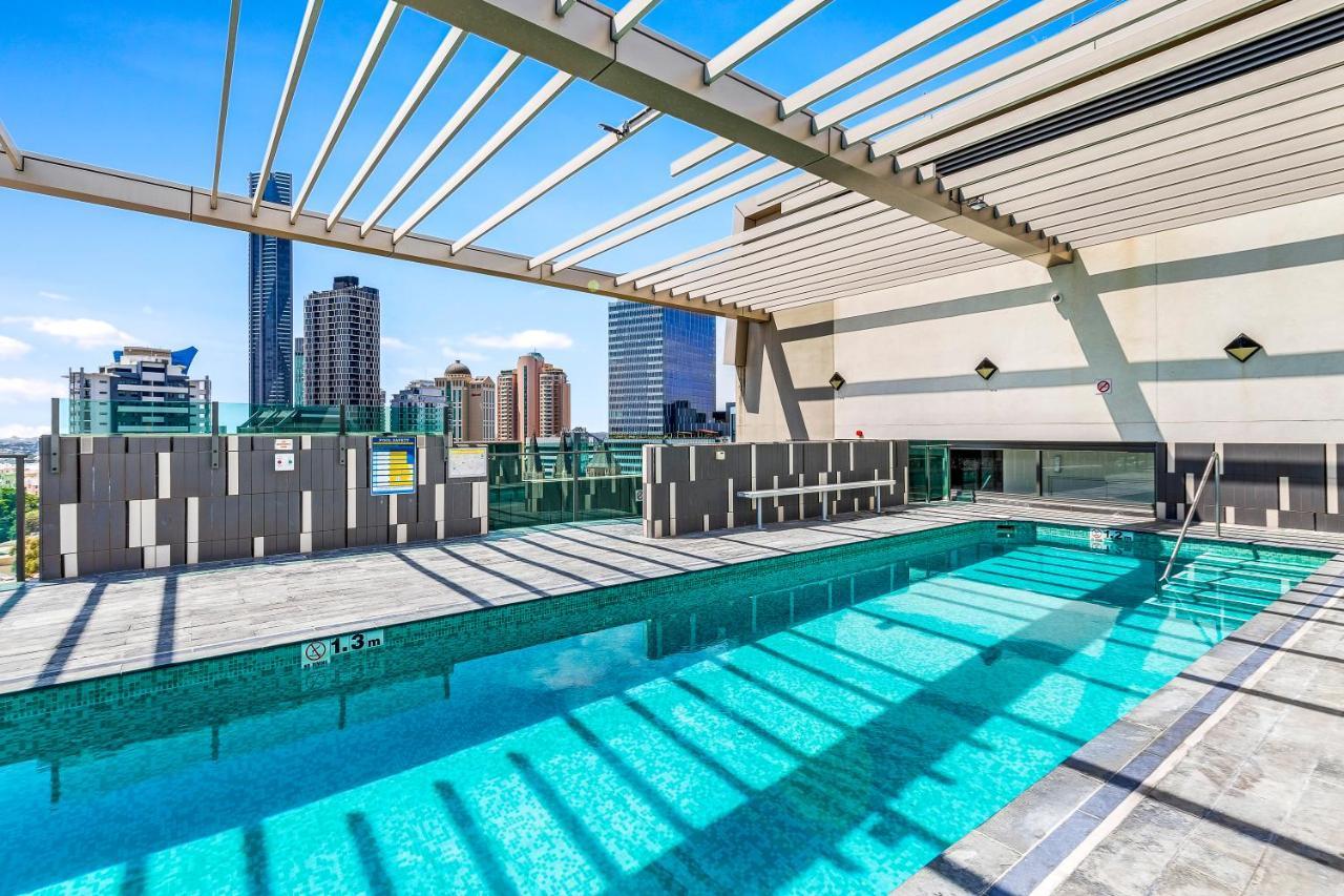 Aparthotel Quattro On Astor Brisbane Esterno foto