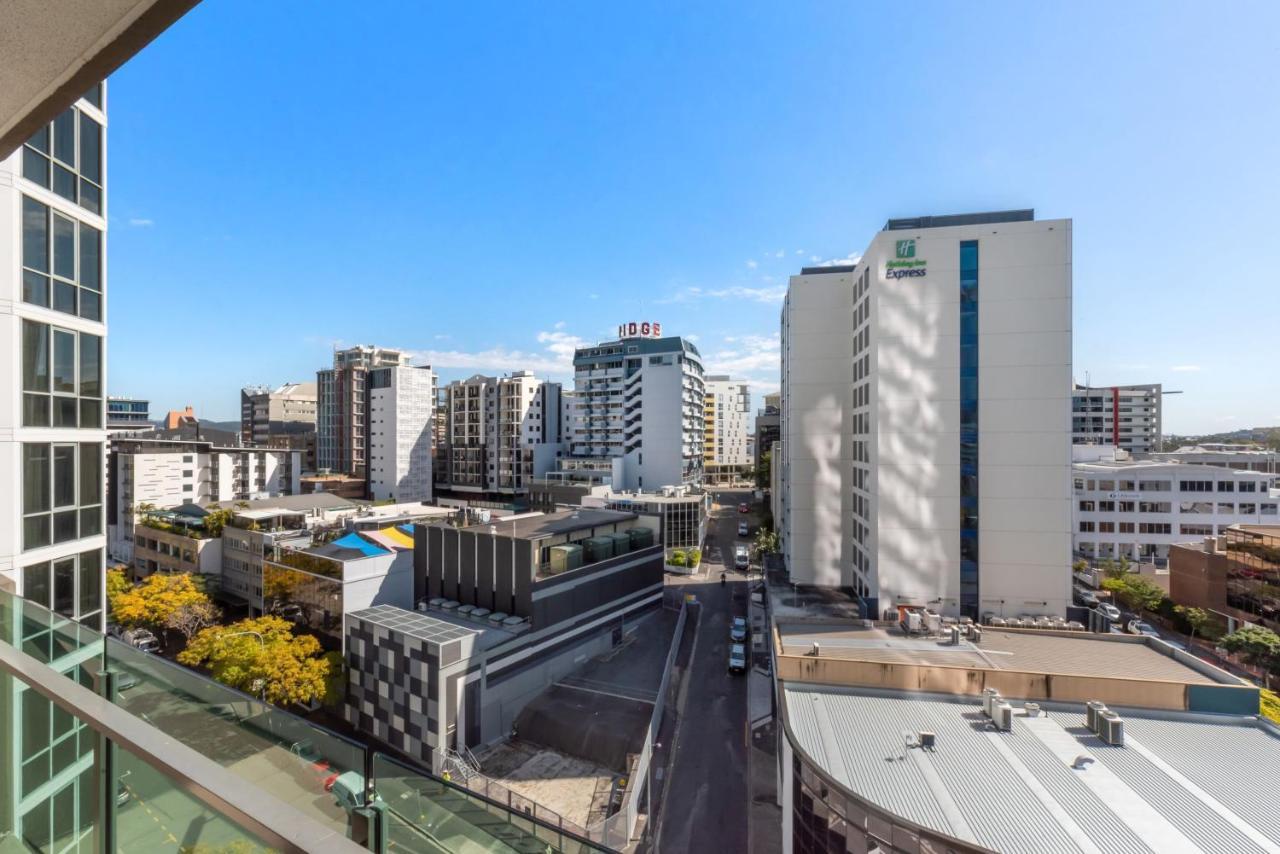 Aparthotel Quattro On Astor Brisbane Esterno foto